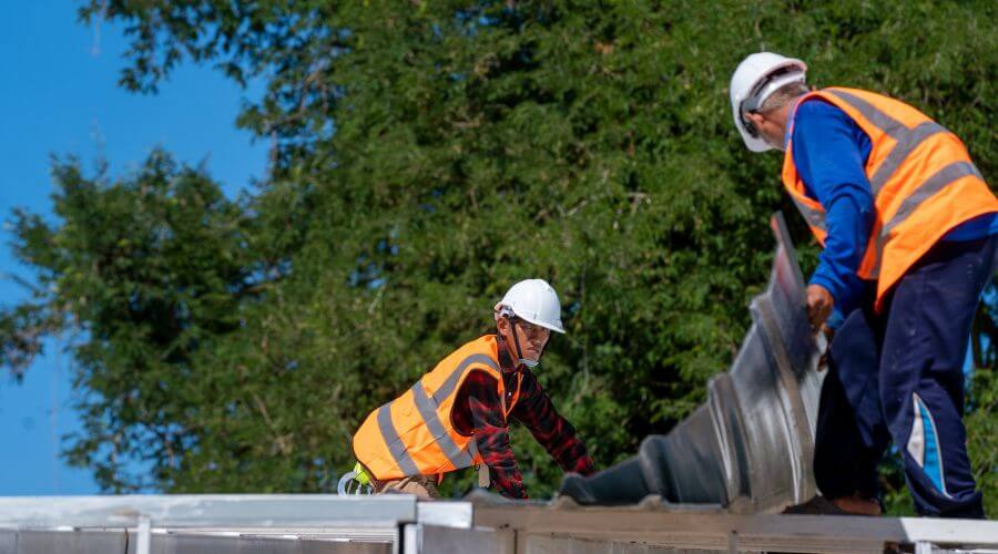 Professional residential roofers in Paron, AR